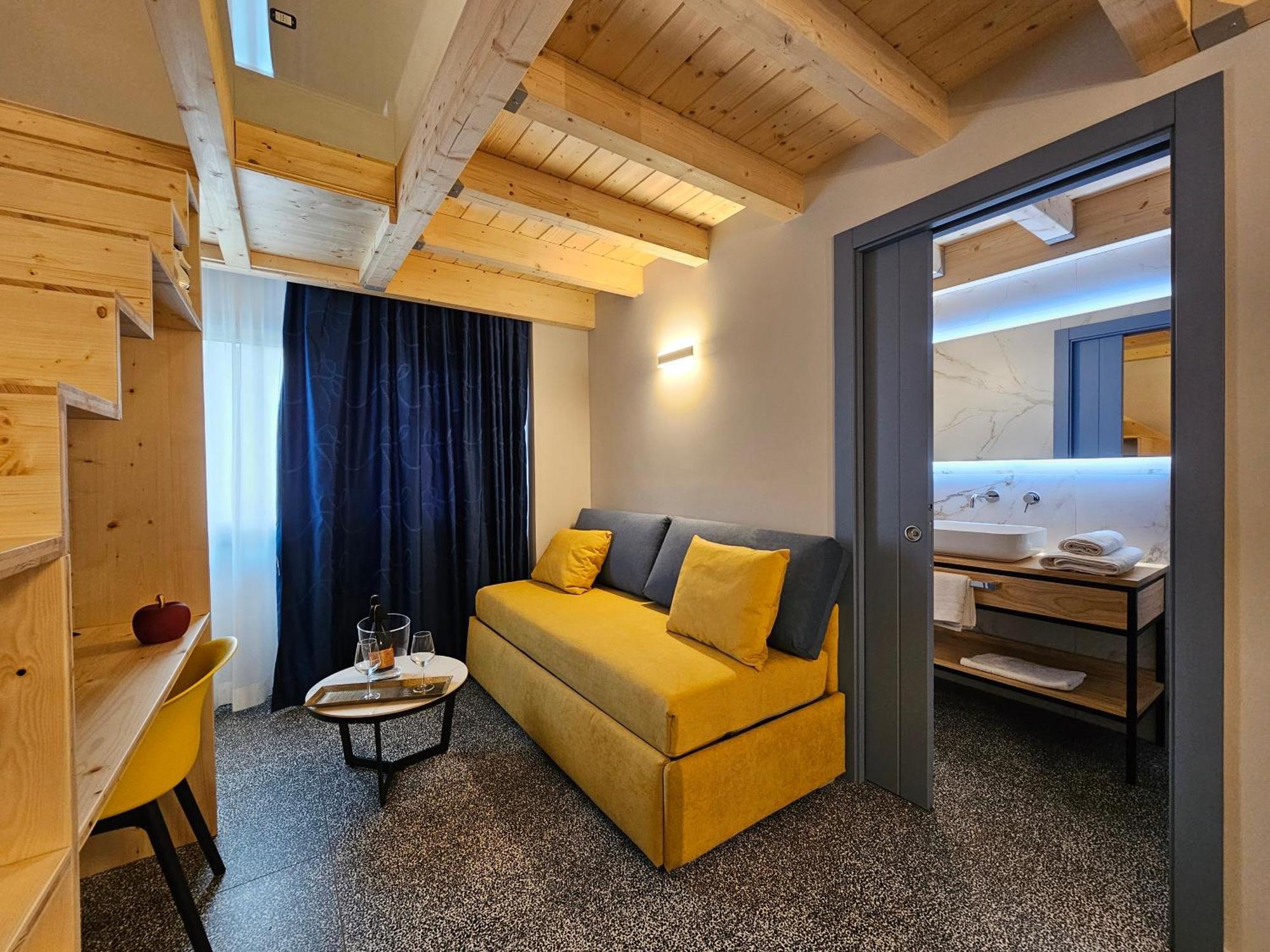 Costiero Elegant Suites B&B גאליפולי מראה חיצוני תמונה